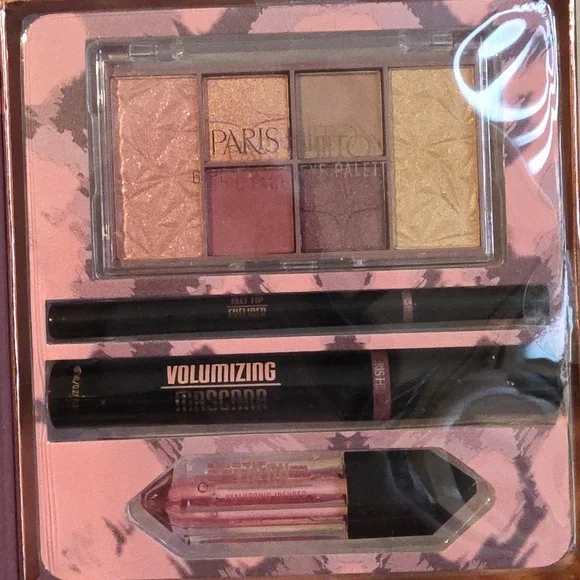PARUS HILTON NEW Glitz & Glam Complete Eye, Face, And Lip Set - Picture 5 of 10